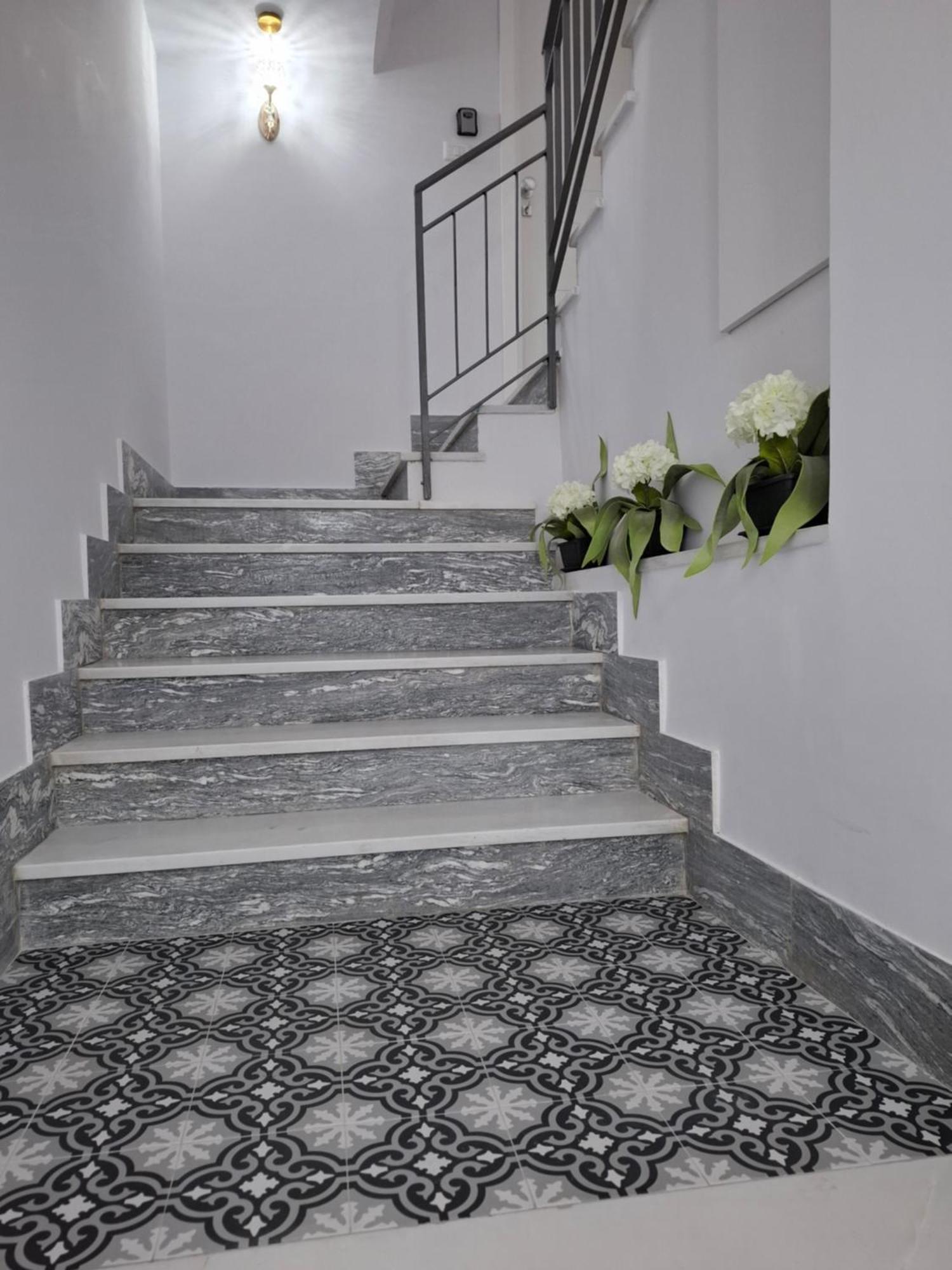Mariam Royal Apartment & Rooms Reggio di Calabria Exterior foto