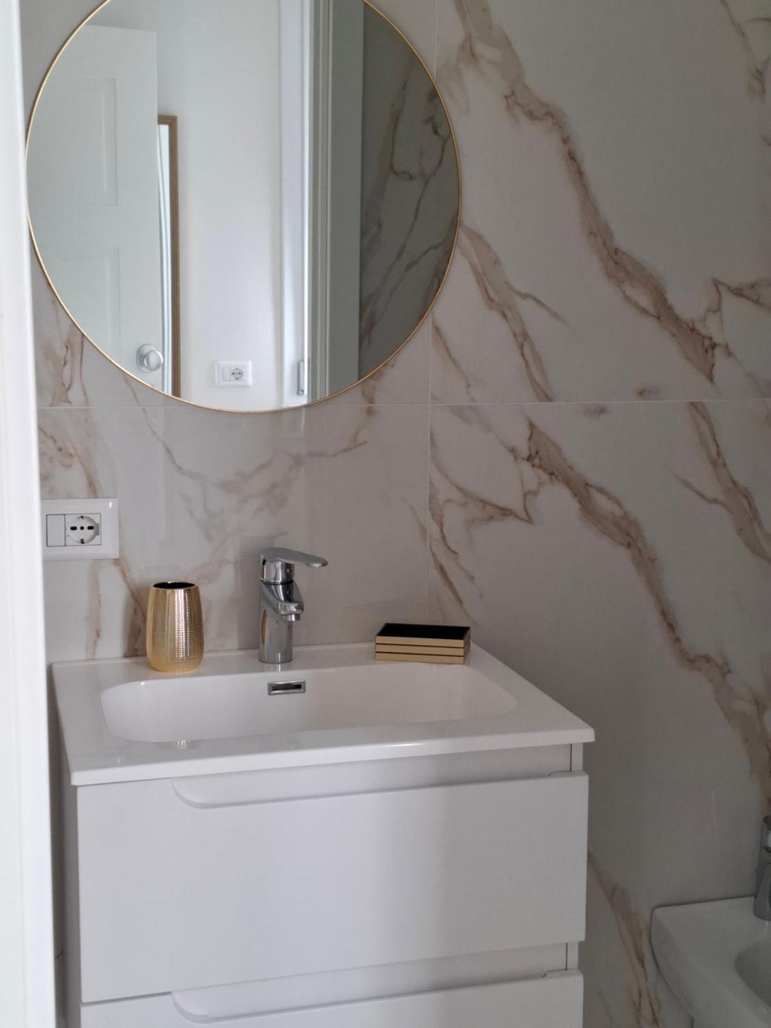 Mariam Royal Apartment & Rooms Reggio di Calabria Exterior foto